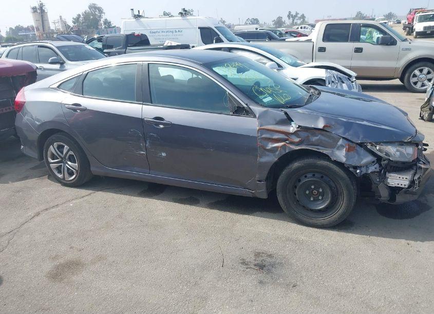 Photo 13 of 2018 Honda Civic LX (VIN 2HGFC2F53JH598499)