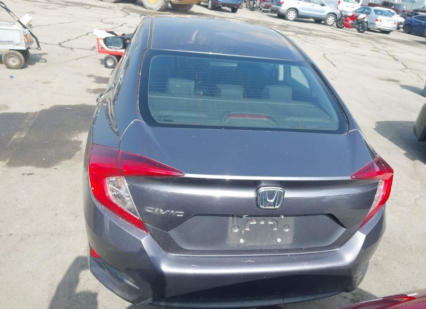 Photo 16 of 2018 Honda Civic LX (VIN 2HGFC2F53JH598499)