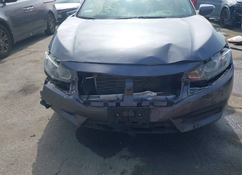 Photo 6 of 2018 Honda Civic LX (VIN 2HGFC2F53JH598499)