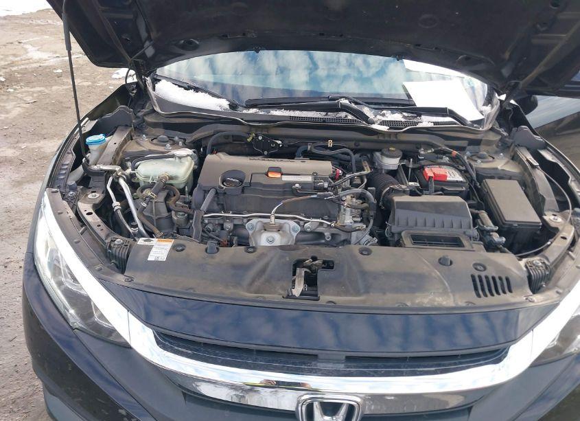 Photo 10 of 2018 Honda Civic LX (VIN 2HGFC2F53JH605953)