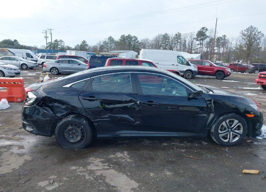 Photo 13 of 2018 Honda Civic LX (VIN 2HGFC2F53JH605953)