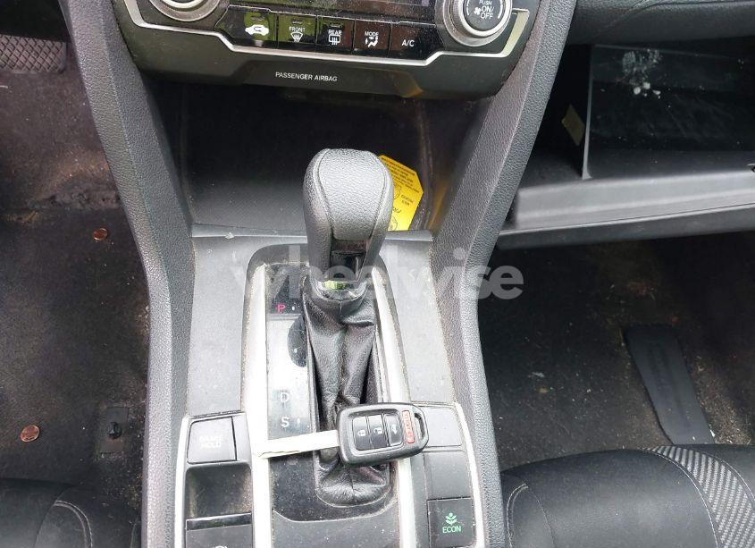 Photo 11 of 2017 Honda Civic LX (VIN 2HGFC2F54HH532084)