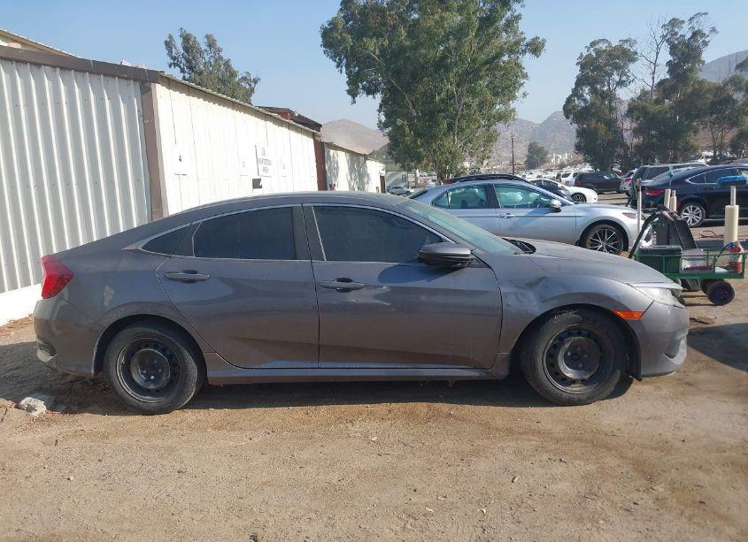 Photo 13 of 2017 Honda Civic LX (VIN 2HGFC2F54HH567496)