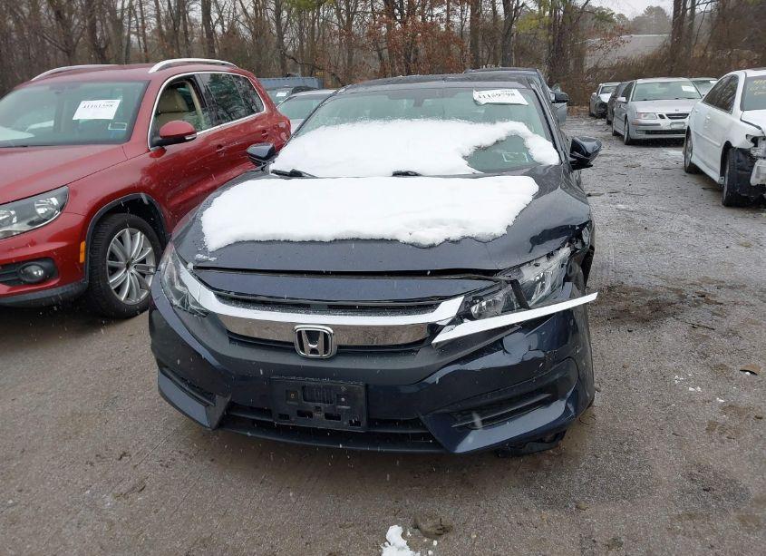 Photo 11 of 2018 Honda Civic LX (VIN 2HGFC2F54JH516182)