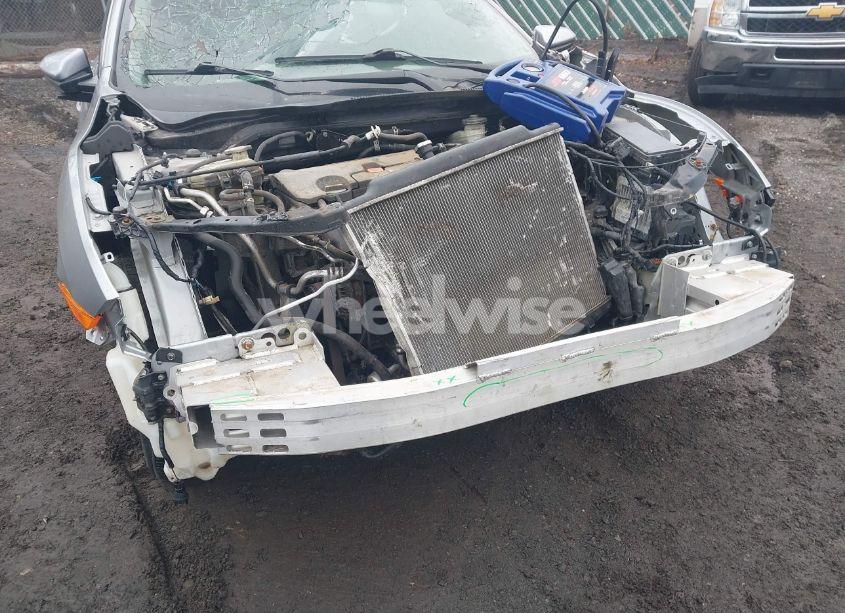 Photo 6 of 2018 Honda Civic LX (VIN 2HGFC2F54JH528199)