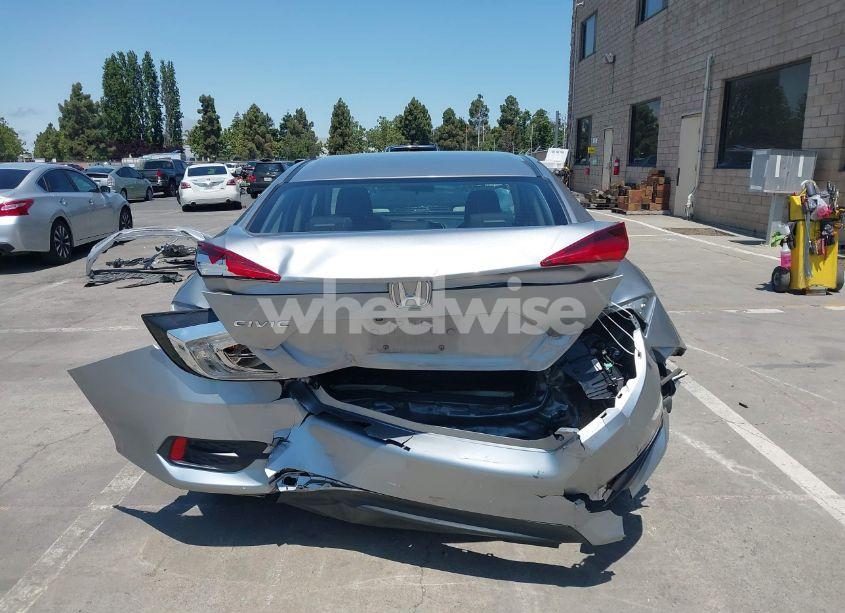 Photo 16 of 2018 Honda Civic LX (VIN 2HGFC2F54JH544662)