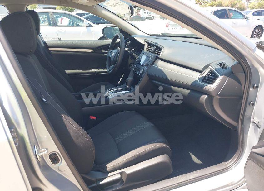 Photo 5 of 2018 Honda Civic LX (VIN 2HGFC2F54JH544662)