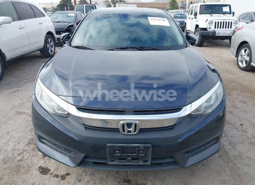 Photo 13 of 2018 Honda Civic LX (VIN 2HGFC2F54JH584949)