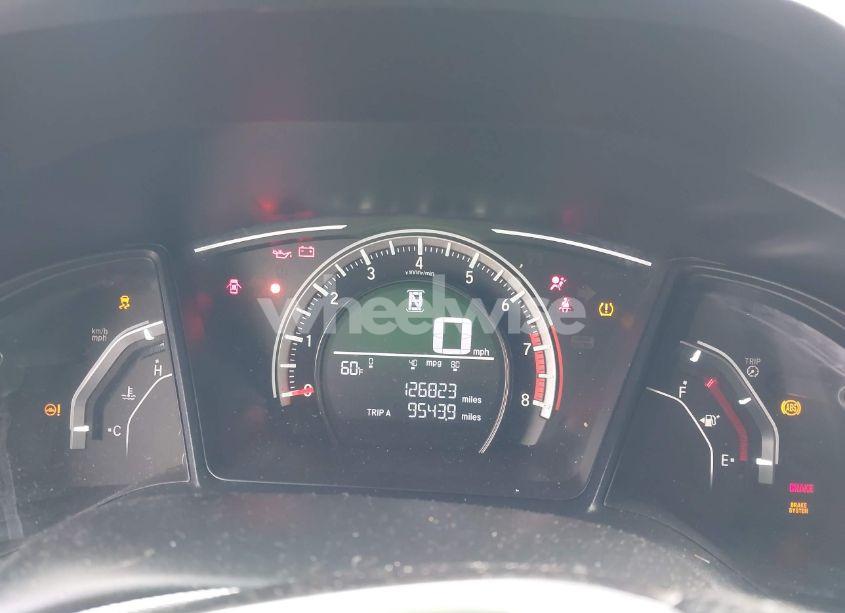 Photo 7 of 2018 Honda Civic LX (VIN 2HGFC2F54JH584949)