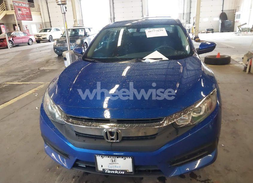 Photo 12 of 2018 Honda Civic LX (VIN 2HGFC2F54JH590542)