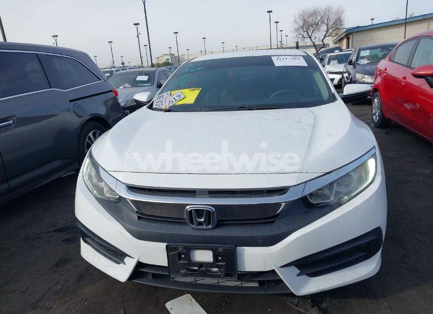 Photo 13 of 2018 Honda Civic LX (VIN 2HGFC2F54JH604309)