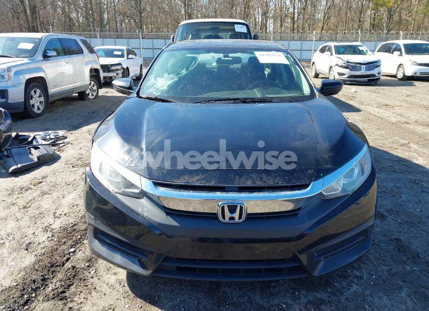 Photo 13 of 2018 Honda Civic LX (VIN 2HGFC2F54JH605959)