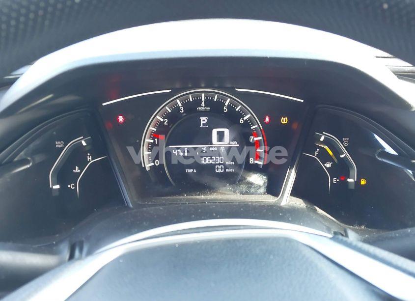 Photo 7 of 2018 Honda Civic LX (VIN 2HGFC2F54JH605959)