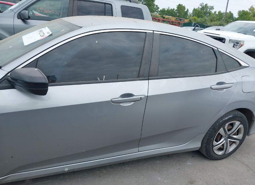 Photo 14 of 2018 Honda Civic LX (VIN 2HGFC2F54JH607940)