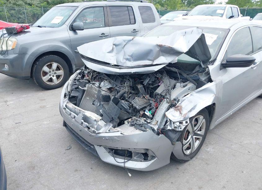 Photo 6 of 2018 Honda Civic LX (VIN 2HGFC2F54JH607940)