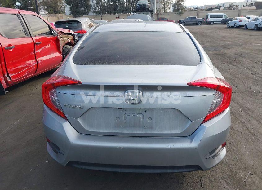 Photo 17 of 2018 Honda Civic LX (VIN 2HGFC2F54JH610823)