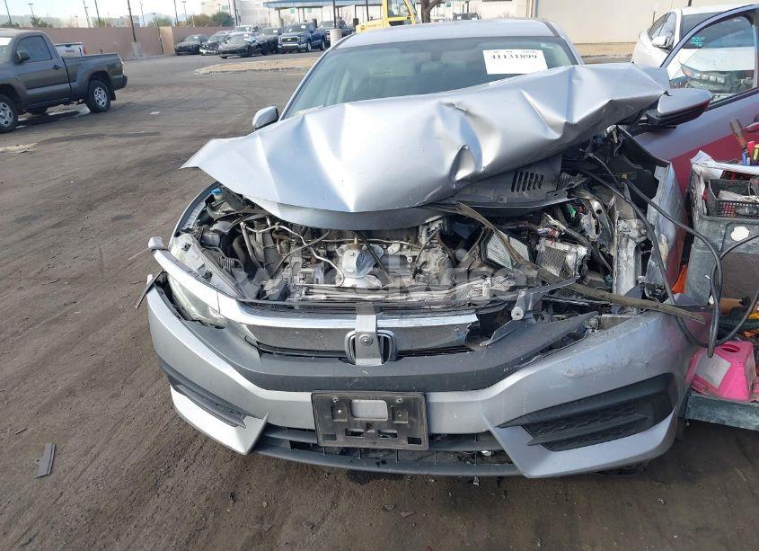 Photo 6 of 2018 Honda Civic LX (VIN 2HGFC2F54JH610823)