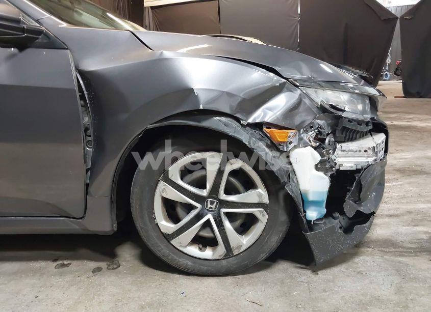 Photo 18 of 2017 Honda Civic LX (VIN 2HGFC2F55HH559164)