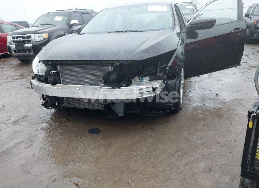 Photo 6 of 2017 Honda Civic LX (VIN 2HGFC2F55HH568575)