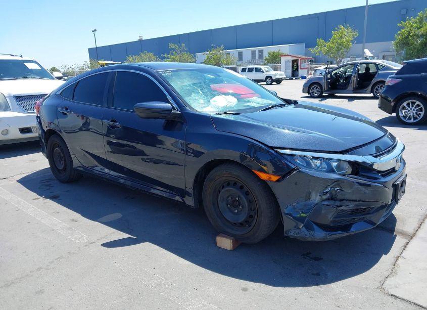 2018 Honda Civic LX (VIN 2HGFC2F55JH516546) main photo