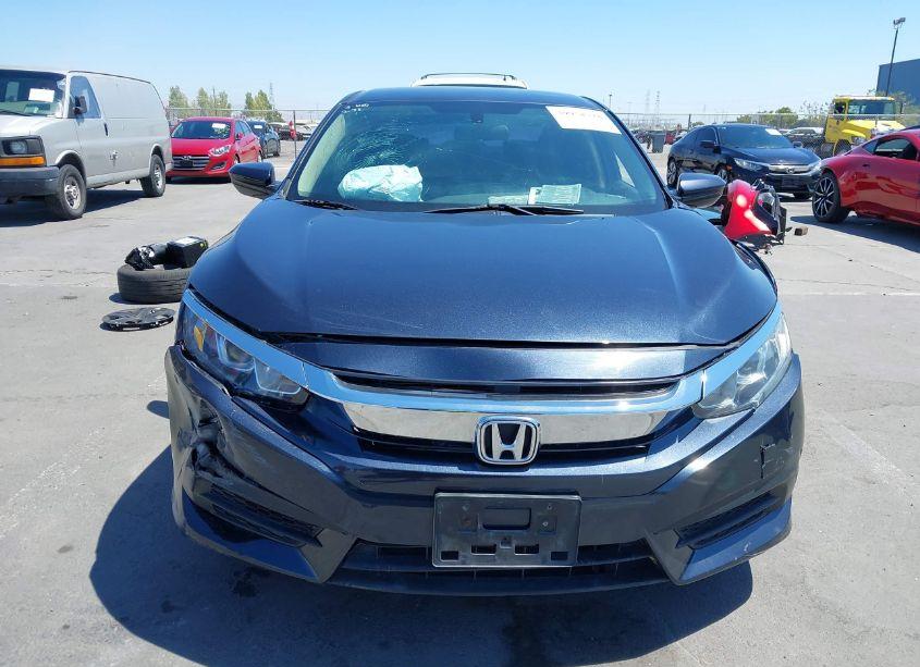Photo 13 of 2018 Honda Civic LX (VIN 2HGFC2F55JH516546)