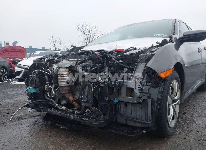 Photo 18 of 2018 Honda Civic LX (VIN 2HGFC2F55JH521178)