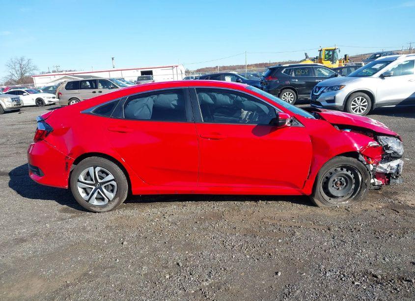 Photo 13 of 2018 Honda Civic LX (VIN 2HGFC2F55JH549580)