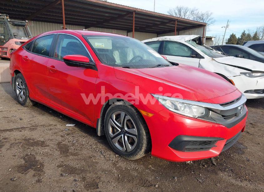 2018 Honda Civic LX (VIN 2HGFC2F55JH551880) main photo