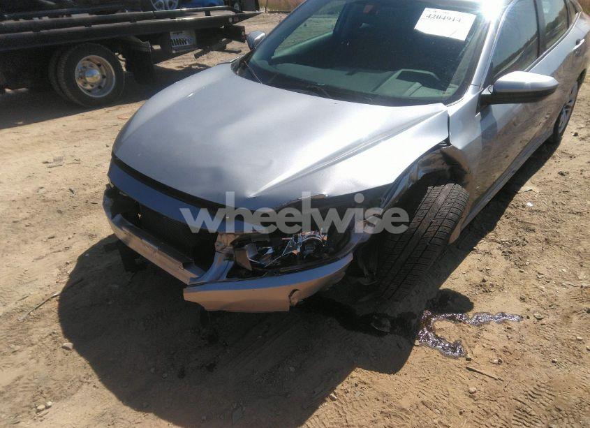 Photo 6 of 2018 Honda Civic LX (VIN 2HGFC2F55JH559168)