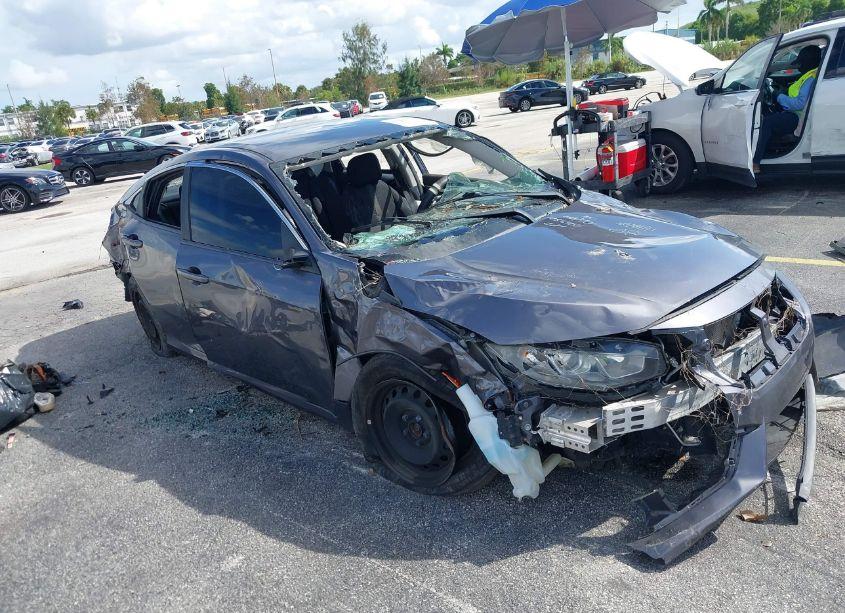 2018 Honda Civic LX (VIN 2HGFC2F55JH563821) main photo