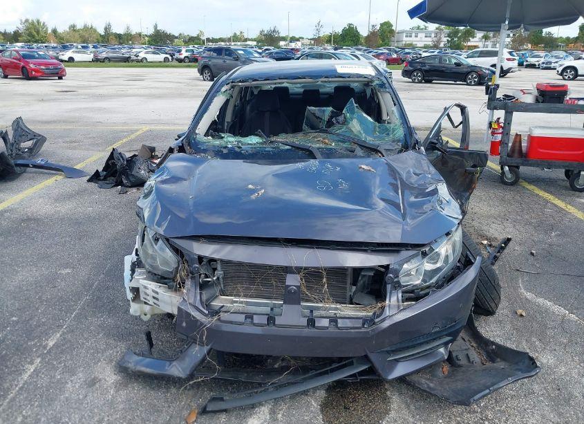 Photo 6 of 2018 Honda Civic LX (VIN 2HGFC2F55JH563821)