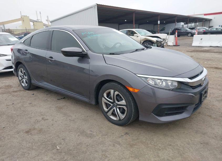 2018 Honda Civic LX (VIN 2HGFC2F55JH565164) main photo