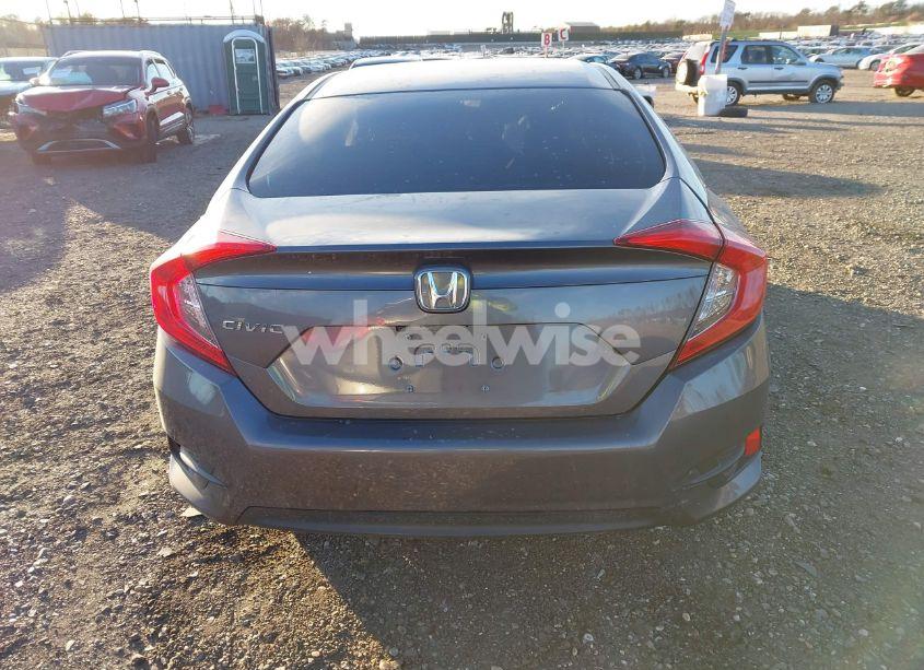 Photo 16 of 2018 Honda Civic LX (VIN 2HGFC2F55JH571272)
