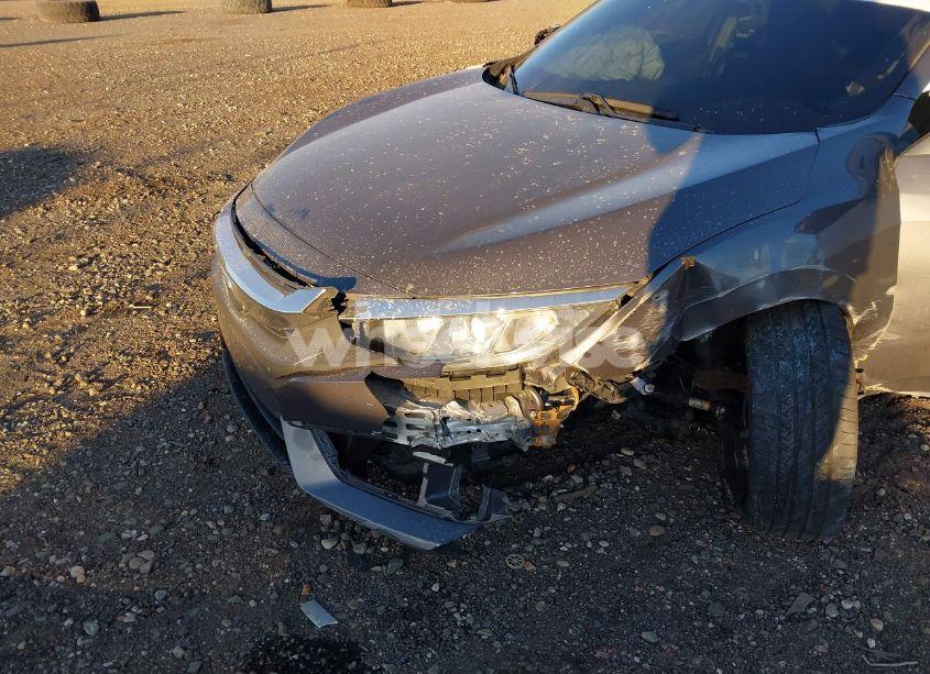 Photo 6 of 2018 Honda Civic LX (VIN 2HGFC2F55JH571272)