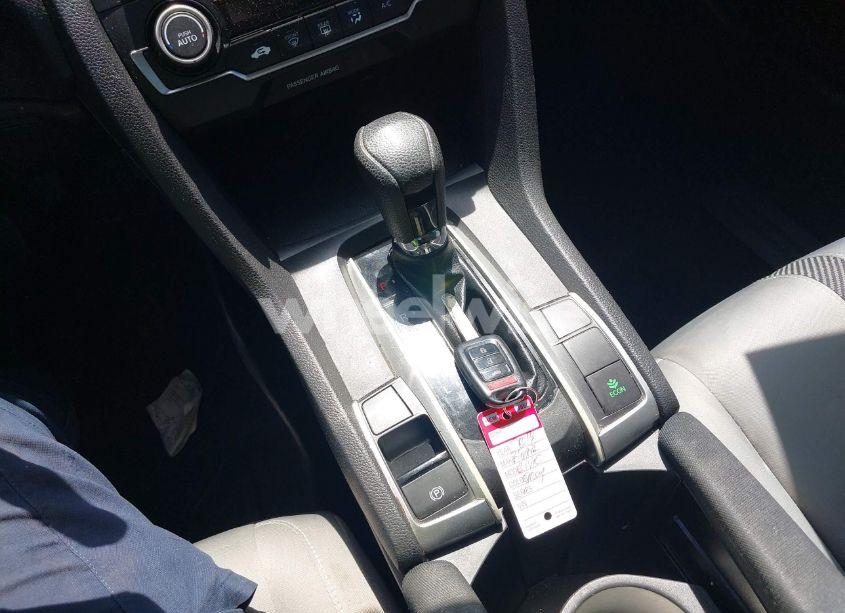 Photo 11 of 2018 Honda Civic LX (VIN 2HGFC2F55JH578917)