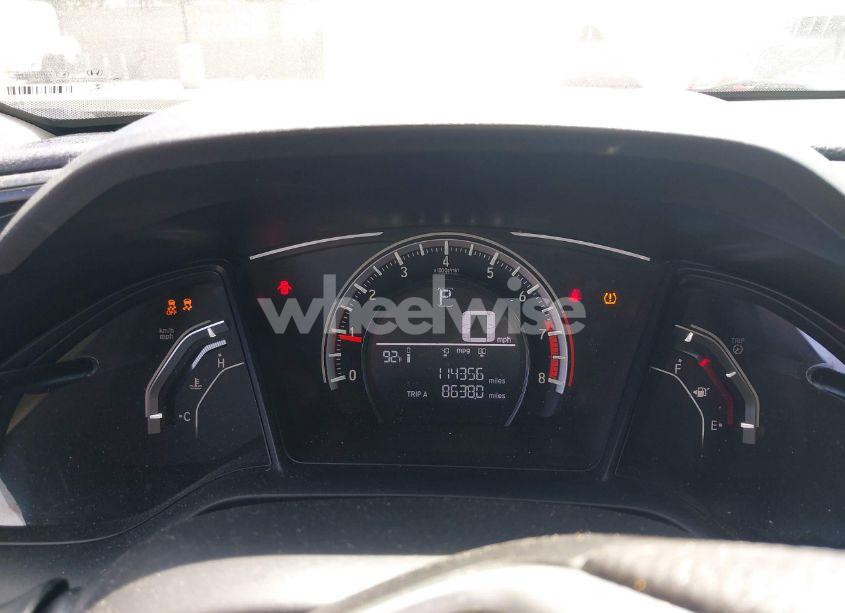 Photo 16 of 2018 Honda Civic LX (VIN 2HGFC2F55JH578917)