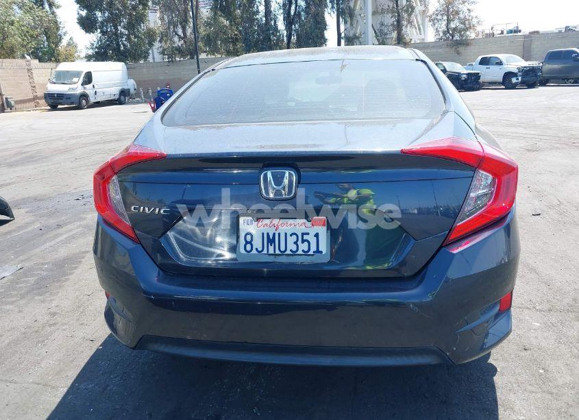 Photo 17 of 2018 Honda Civic LX (VIN 2HGFC2F55JH578917)
