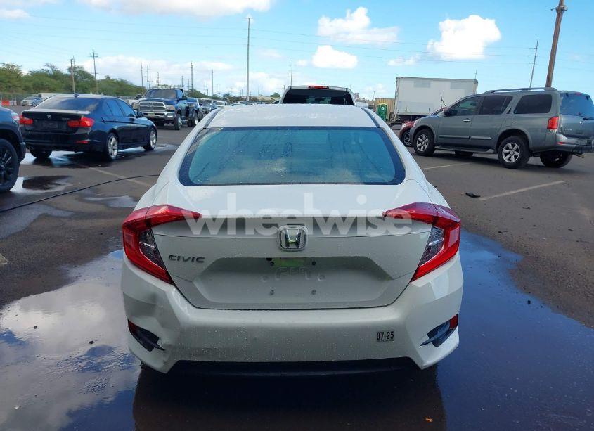 Photo 17 of 2018 Honda Civic LX (VIN 2HGFC2F55JH587147)