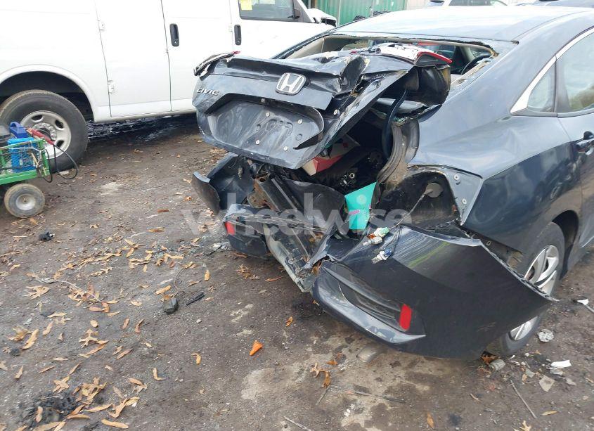 Photo 6 of 2018 Honda Civic LX (VIN 2HGFC2F55JH590422)