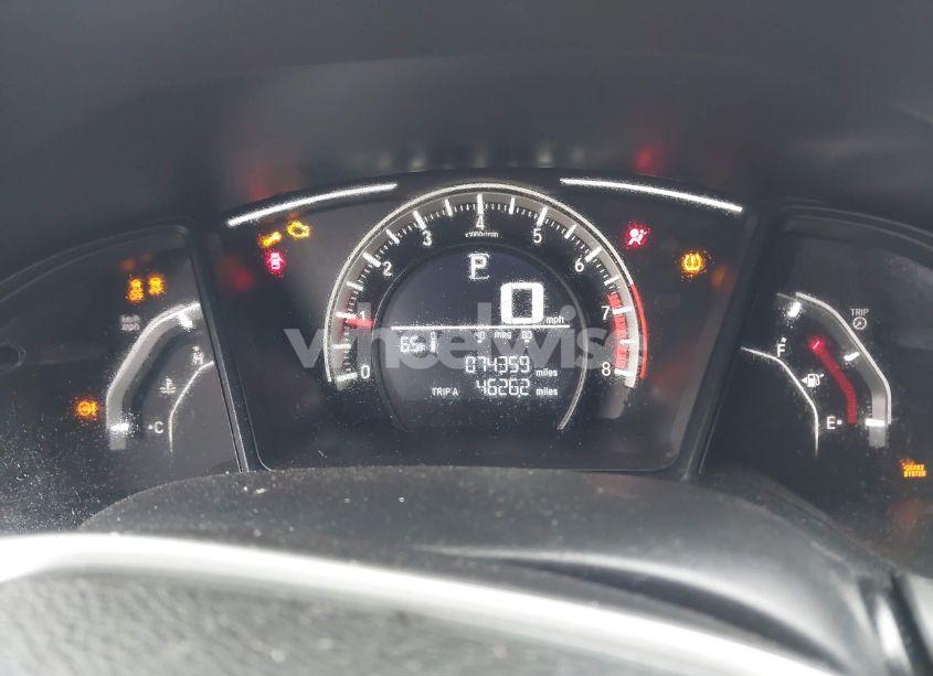 Photo 7 of 2018 Honda Civic LX (VIN 2HGFC2F55JH595412)