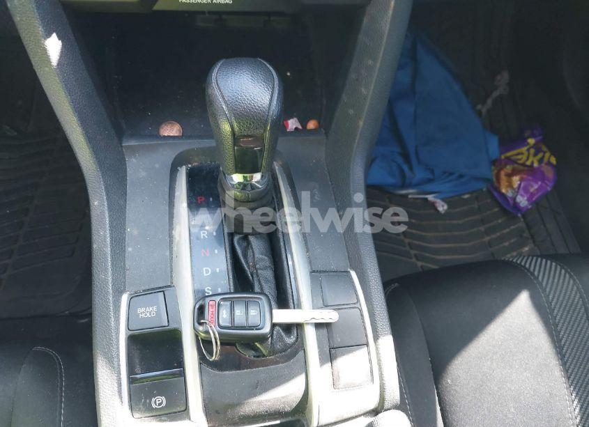 Photo 11 of 2018 Honda Civic LX (VIN 2HGFC2F55JH609423)