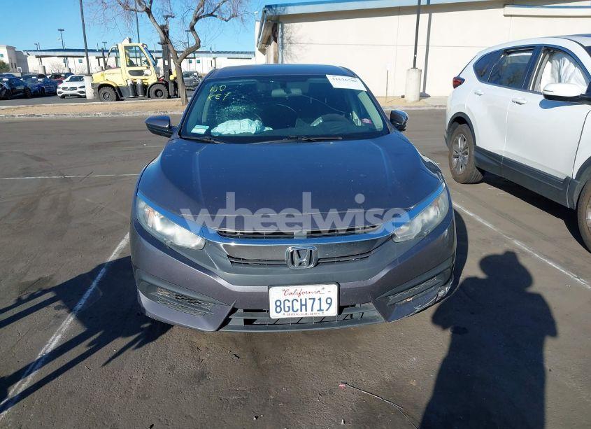 Photo 13 of 2018 Honda Civic LX (VIN 2HGFC2F55JH609423)