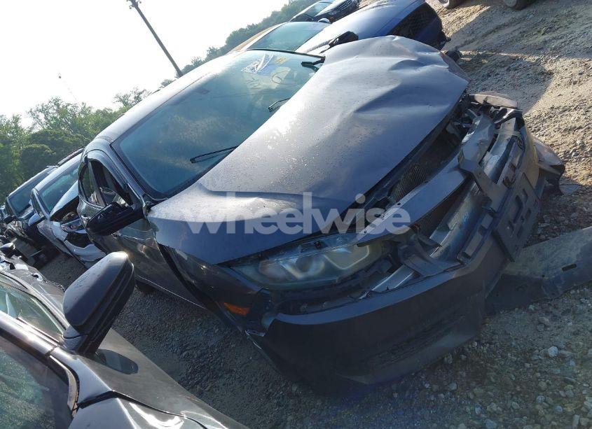 2016 Honda Civic LX (VIN 2HGFC2F56GH517049) main photo