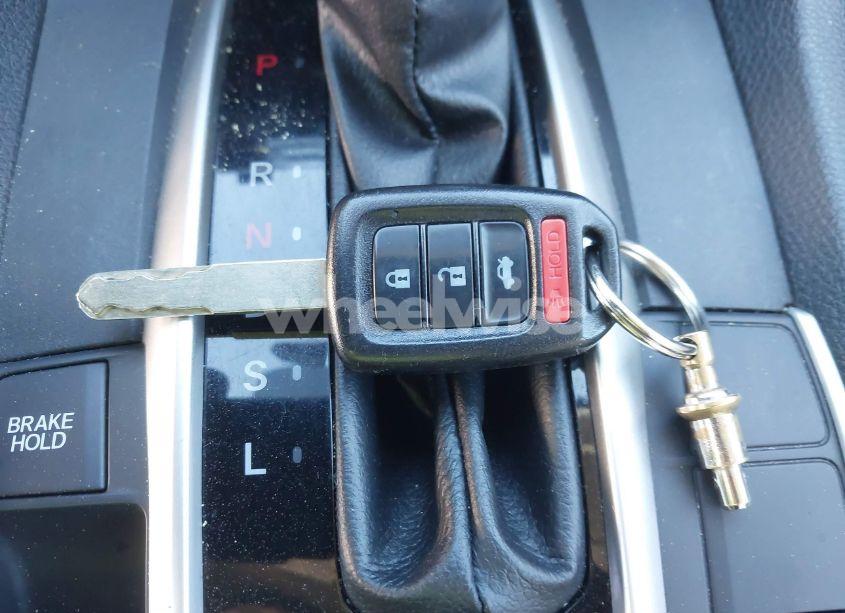 Photo 11 of 2017 Honda Civic LX (VIN 2HGFC2F56HH510779)