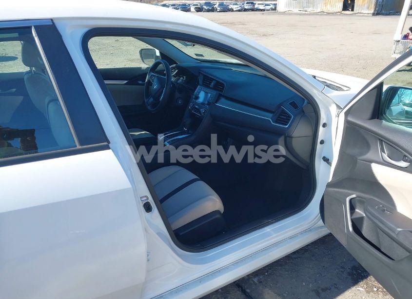 Photo 5 of 2017 Honda Civic LX (VIN 2HGFC2F56HH510779)