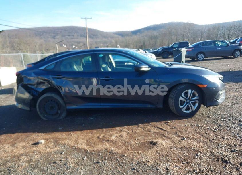 Photo 14 of 2017 Honda Civic LX (VIN 2HGFC2F56HH560873)