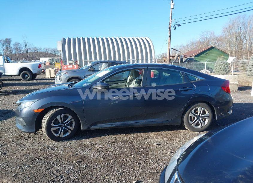 Photo 15 of 2017 Honda Civic LX (VIN 2HGFC2F56HH560873)