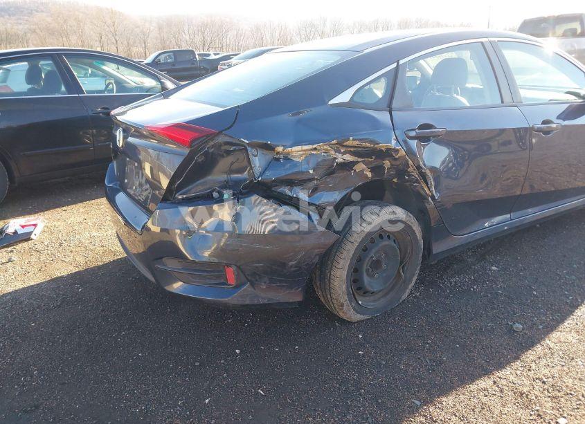 Photo 6 of 2017 Honda Civic LX (VIN 2HGFC2F56HH560873)