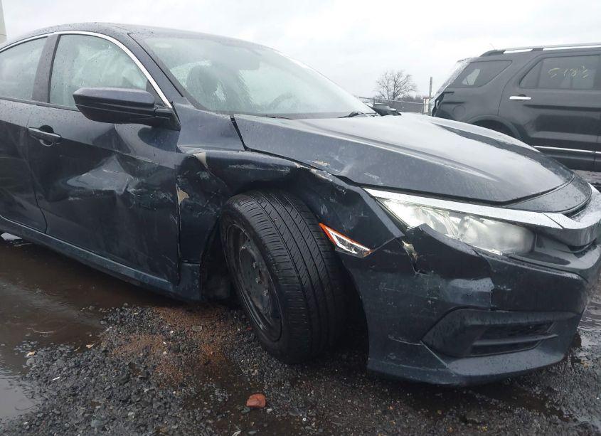 Photo 6 of 2017 Honda Civic LX (VIN 2HGFC2F56HH572845)