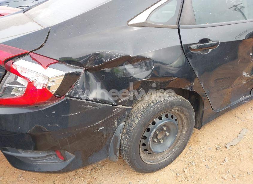 Photo 6 of 2018 Honda Civic LX (VIN 2HGFC2F56JH517611)